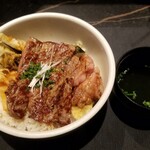 Raimu Raito - USサーロイン　特製ステーキ丼　100㌘　2,200円税込　下 … 茄子、人参の天婦羅