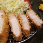Tonkatsu Kawamura - ロースカツ …… 120㌘　定食　1,400円　