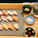 季節料理 たかくら - お寿司、冷奴、茶碗蒸し、かまぼこ、鯛の子、おすまし