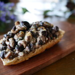 ル パサージュ - やまもりプチ椎茸のアヒージョ仕立て