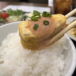 わ楽 - 厚焼き玉子　オンザライス  