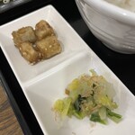 わ楽 - 牛蒡の揚げ煮、白菜のお新香