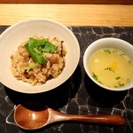 とり茶太郎 - 松茸とそぼろの炊き込みご飯 + スープ