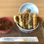 Tempura Ebinoya - 味噌汁付きです