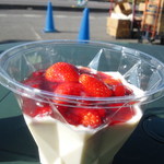 華野果市場 - 自家製杏仁豆腐　500円