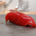 鮨 三か田 - 漬けマグロ