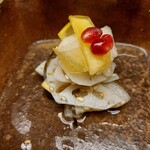 赤坂 菊乃井 - 柿と蓮根なます、梨、ザクロ、柚子