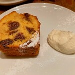 Zeniya Kafe - いちじくのパウンドケーキ　生クリームが嬉しい