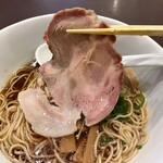 開運橋通 ふじ原 - 杜仲茶ポークの肩ロースチャーシュー　でかい！
