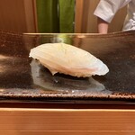 鮨 つぼみ - カレイ昆布〆