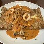 カシェット - チーズとたまごガレット＆信州きのこと魚介の濃厚トマトクリーム