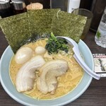 横浜家系ラーメン 魂心家 - 味噌とんこつ