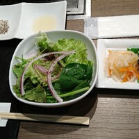 熟成焼肉 マルニク - マルニクサラダ