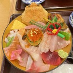 海鮮丼 ゆたか水産 - 