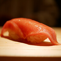 佐野鮨 - ◇中トロ
                    ご自慢の藤田まぐろ。