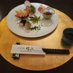 日本料理 村上 - ◆先付け 彩りよく美味しそうな料理が並びます✨ ◇里芋・咜の煮物 ◇柿の白和え ◇豚叉焼の酢味噌仕立て ◇チーズの柿・かぶらサンド ◇もずく(いくら・菊)