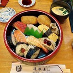 Douraku Sushi - 盛り合わせ寿し 大盛りB