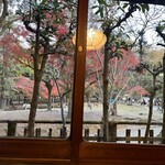 江戸三 - お部屋からの紅葉の眺め