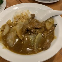 横浜中華街 北京飯店 - 牛ヒレ肉の中華カレーライス 横浜中華街 北京飯店 - 牛ヒレ肉の中華カレーライス