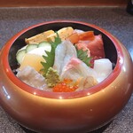Sushi Kanda - おまかせちらし（ランチ）
