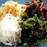 焼肉名菜 晋州 - ナムルの盛り合わせ