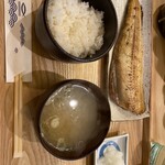 えびす焼魚食堂 - ホッケ焼き魚定食