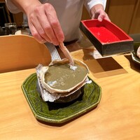 華丸吉日 - 5. 華が開いた蟹刺しを蟹味噌にくぐらせます