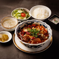 牛肉の四川風香辛料煮