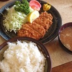 丸越食堂 - ひえーーー
ご飯がヴォリューミーw