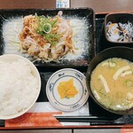 Mekiki No Ginji - 日替わり＝油淋鶏定食　850円