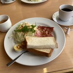 ジョイフル - 料理写真:ベーコンモーニング!ドリンクバーも付いてお得です。