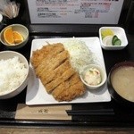 成蔵 - 霧降高原上ロースかつ定食