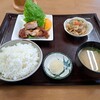 ウベ食堂 - 