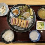 しゃぶしゃぶと鮨 とんでん  - ランチ まぐろのレアかつ定食