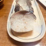 さば料理専門店 SABAR - 松前風とろ鯖寿司　断面