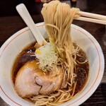 らーめん颯人 - 麺リフト