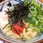 丸亀製麺 - 明太釜玉うどん、温泉玉子で。