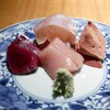 永来権 - 料理写真:『鶏さしみ』
    「ずり、ささ身昆布締め、肝、ささ身」
    