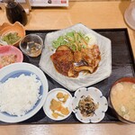 諸国 ひものと - 豚の味噌漬け御膳