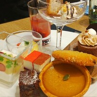 フォルク キッチン オールデイダイニング  - 