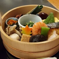 六盛 -  六盛 -