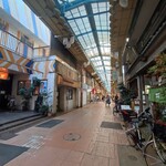 砂場 - 砂場総本店前の下町商店街