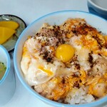 西陣 鳥岩楼 - 親子丼と鶏スープと沢庵