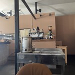 Cafe qroth - 店内①