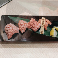 個室 炭火焼肉 本川越 尊 - 