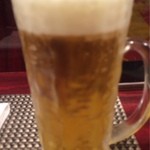 中国菜 二位 - 生ビール（600円）。ジョッキがかわいい。