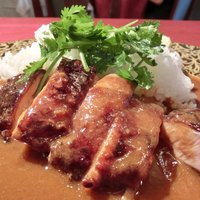シェ・イノ - 福島伊達どりのキャラメリゼとスパイシーカレー 1000円