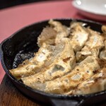 中国料理 五十番 - ハネつき鉄板肉餃子8個