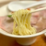 貝と地鶏だしのらぁ麺 ちょろ - 