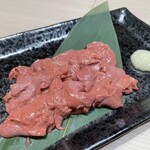 地鶏もも焼き 鳥刺し とりさくせす - 冠地鶏刺し　レバー